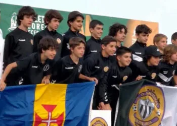 Formação: Sub-13 conquistam 3º lugar no Torneio Pauleta Azores Soccer Cup 2022